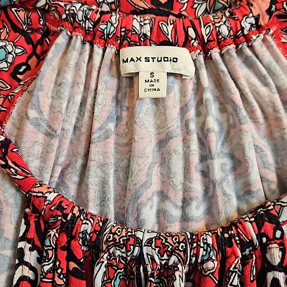 MAX Studio small floral top - Picture 3 of 3